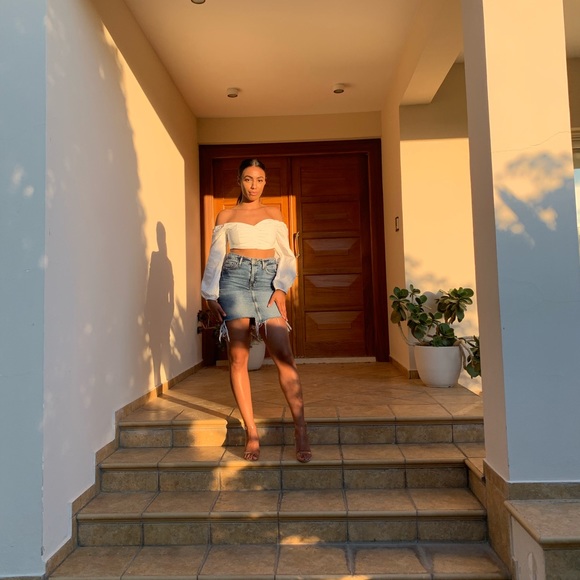 Meet your Posher, Keiosha - Picture 1 of 1